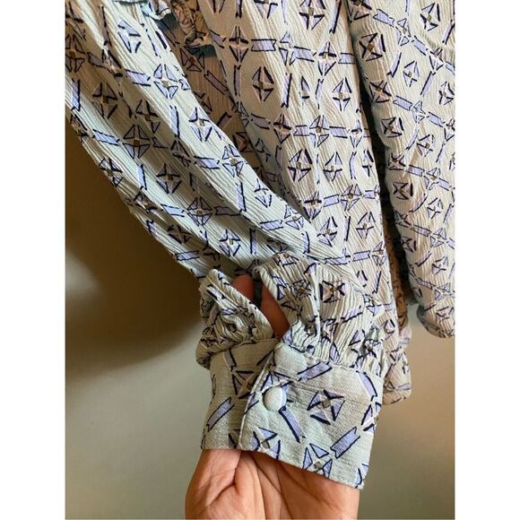 Wonderly Multi Geo Long Sleeve Split Neck Blouse Size XL - Picture 5 of 8